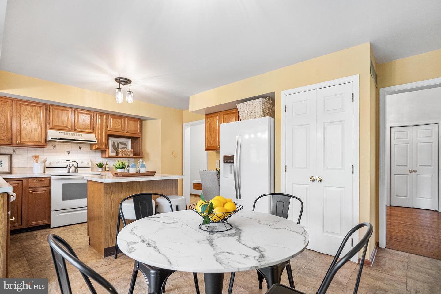 115 Willits Way photo 14