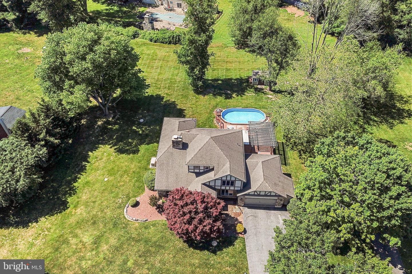 115 Willits Way photo 3