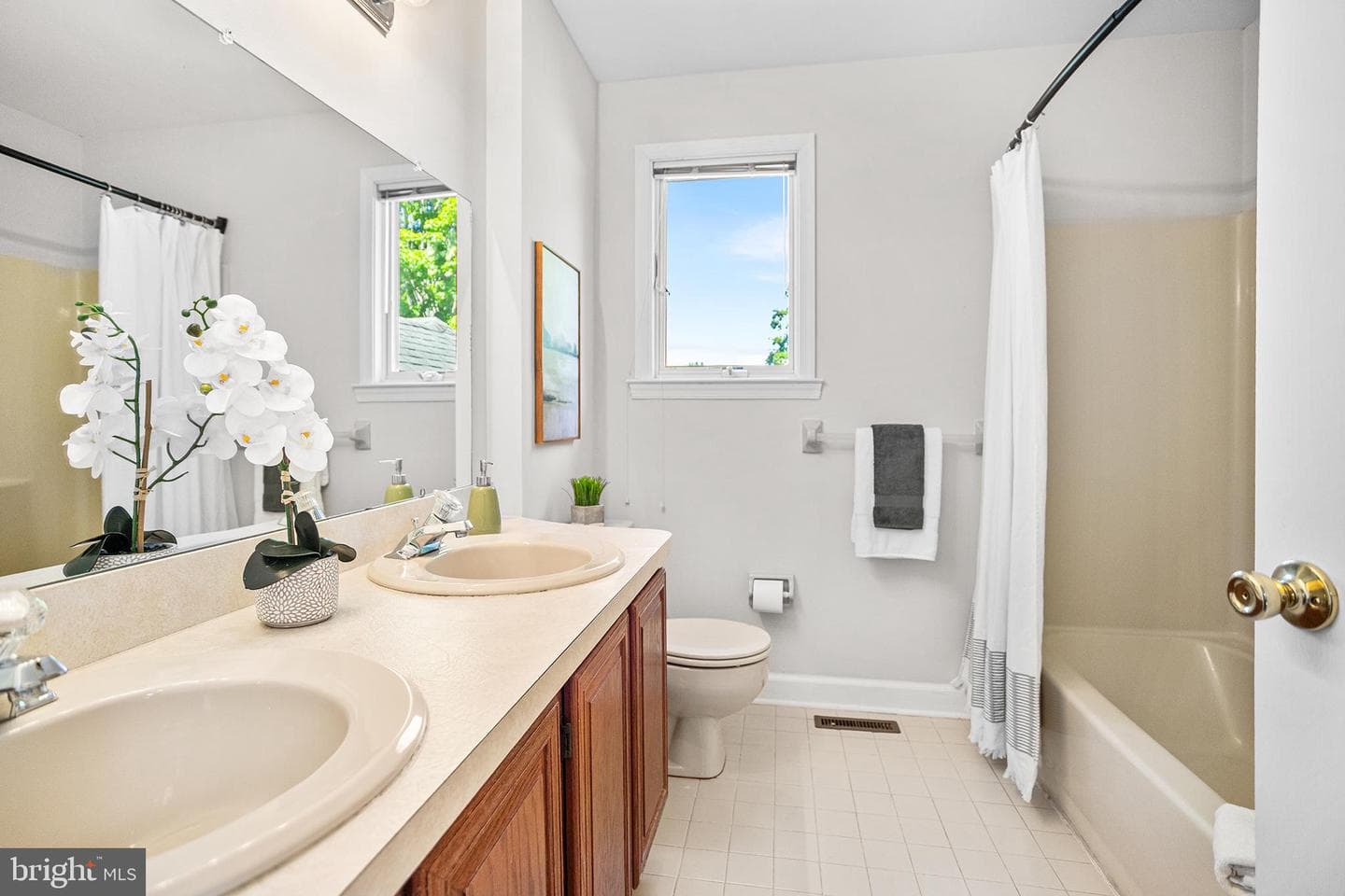 115 Willits Way photo 33