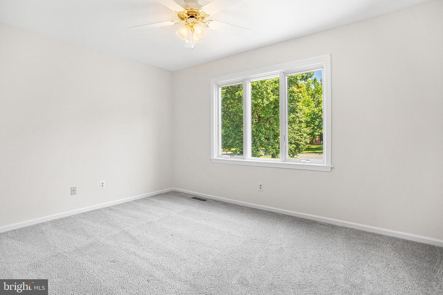 115 Willits Way photo 34