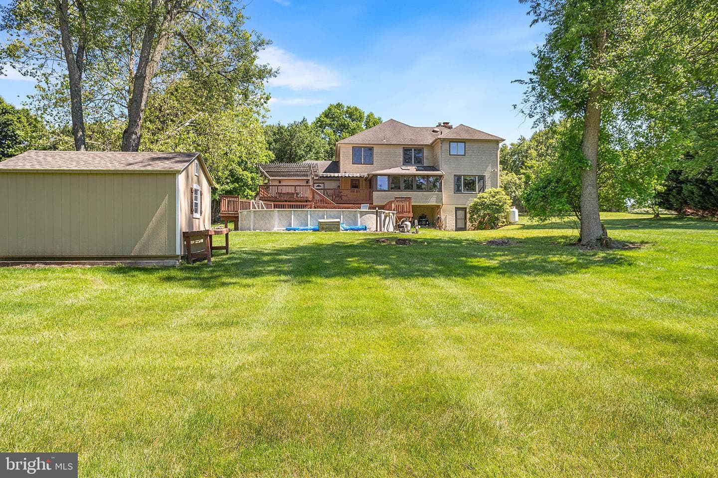 115 Willits Way photo 41