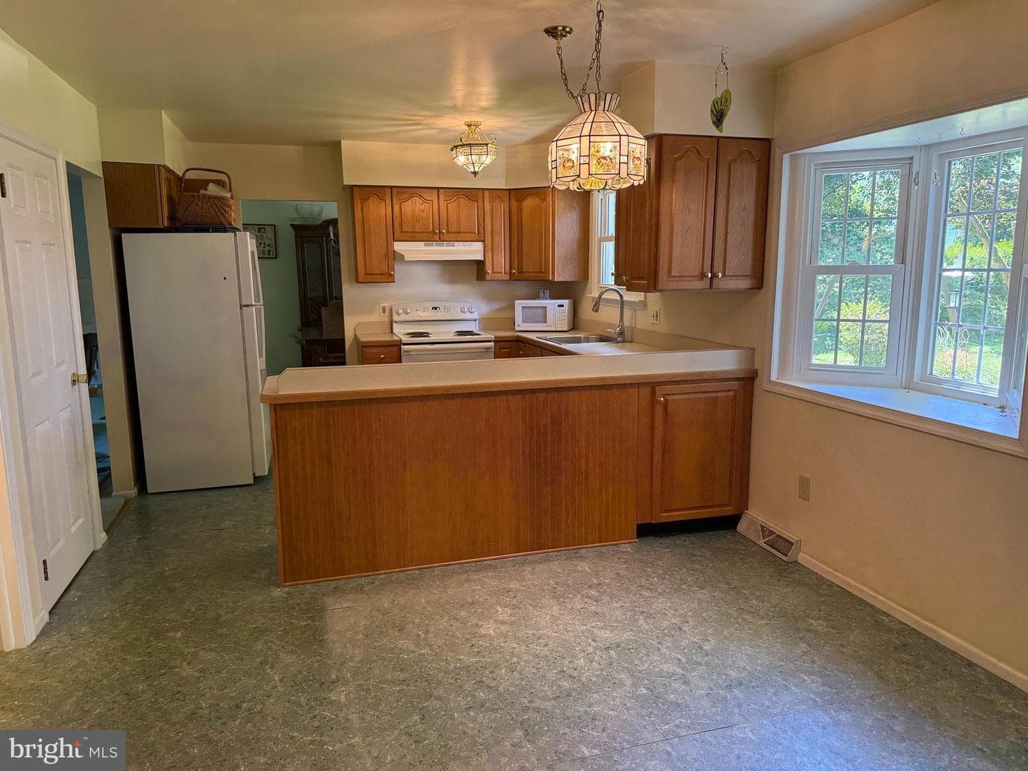 203 Moore Road photo 12