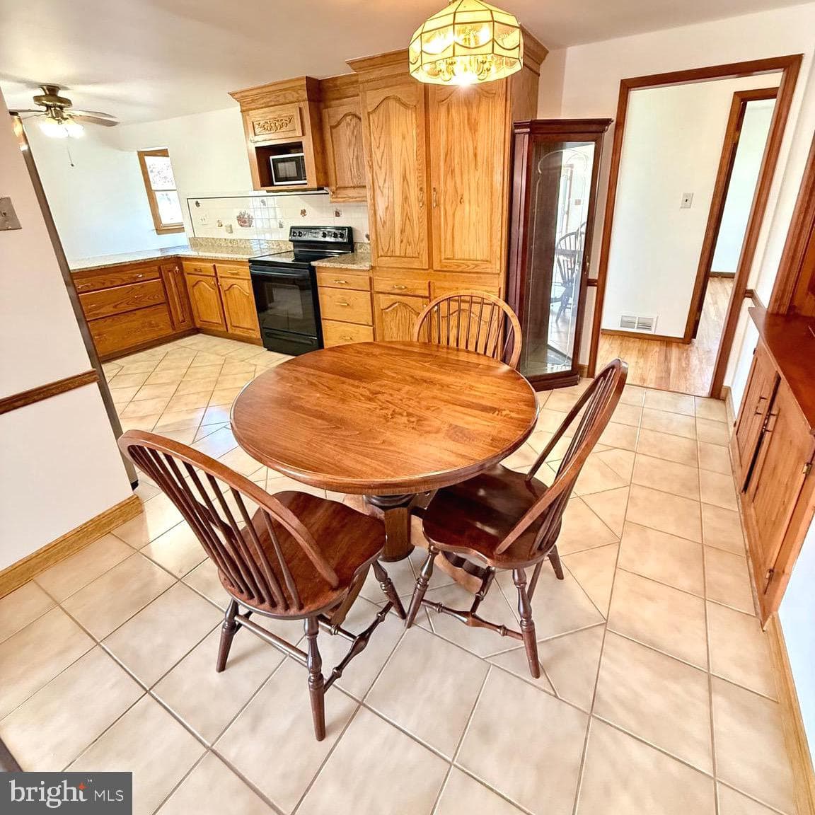 2121 N Lee Lane photo 10