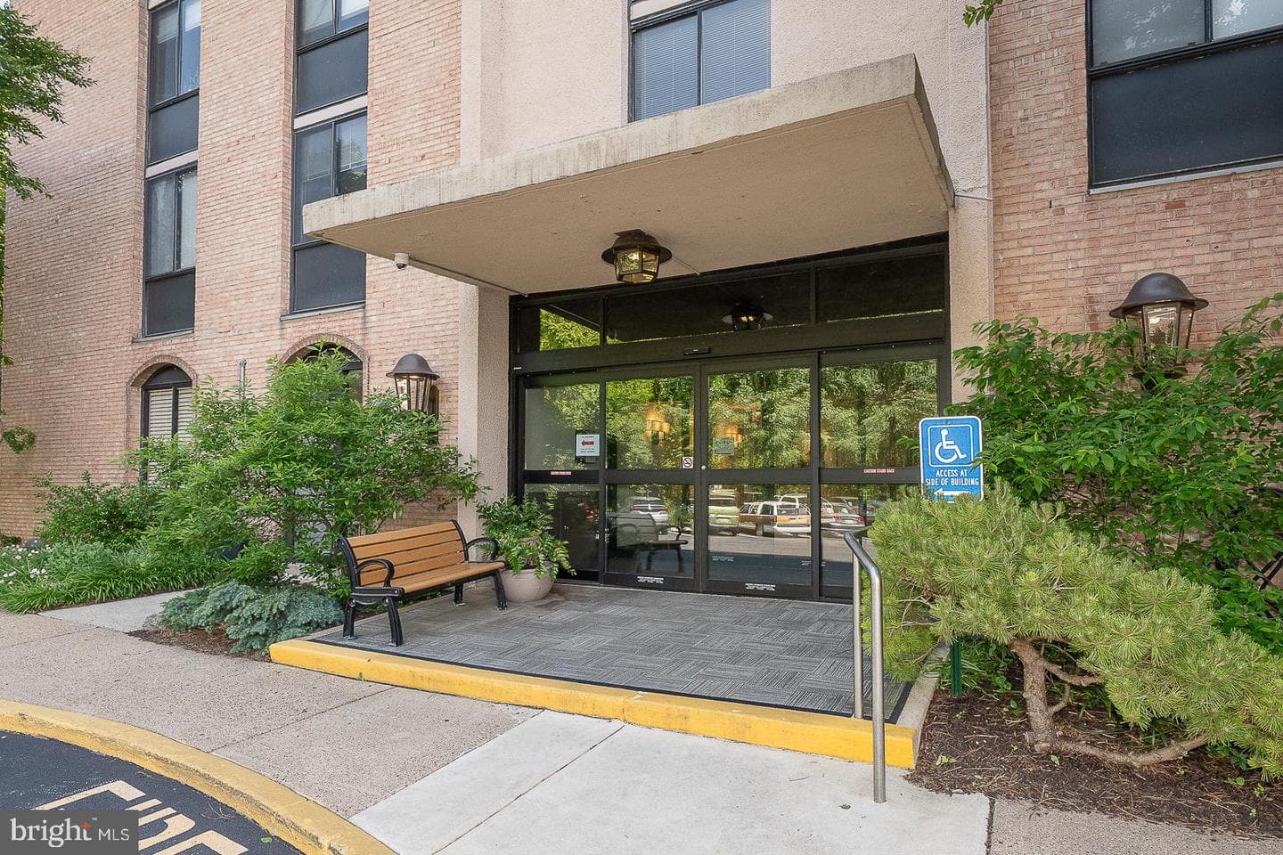 801 Yale Avenue #1215 photo 5