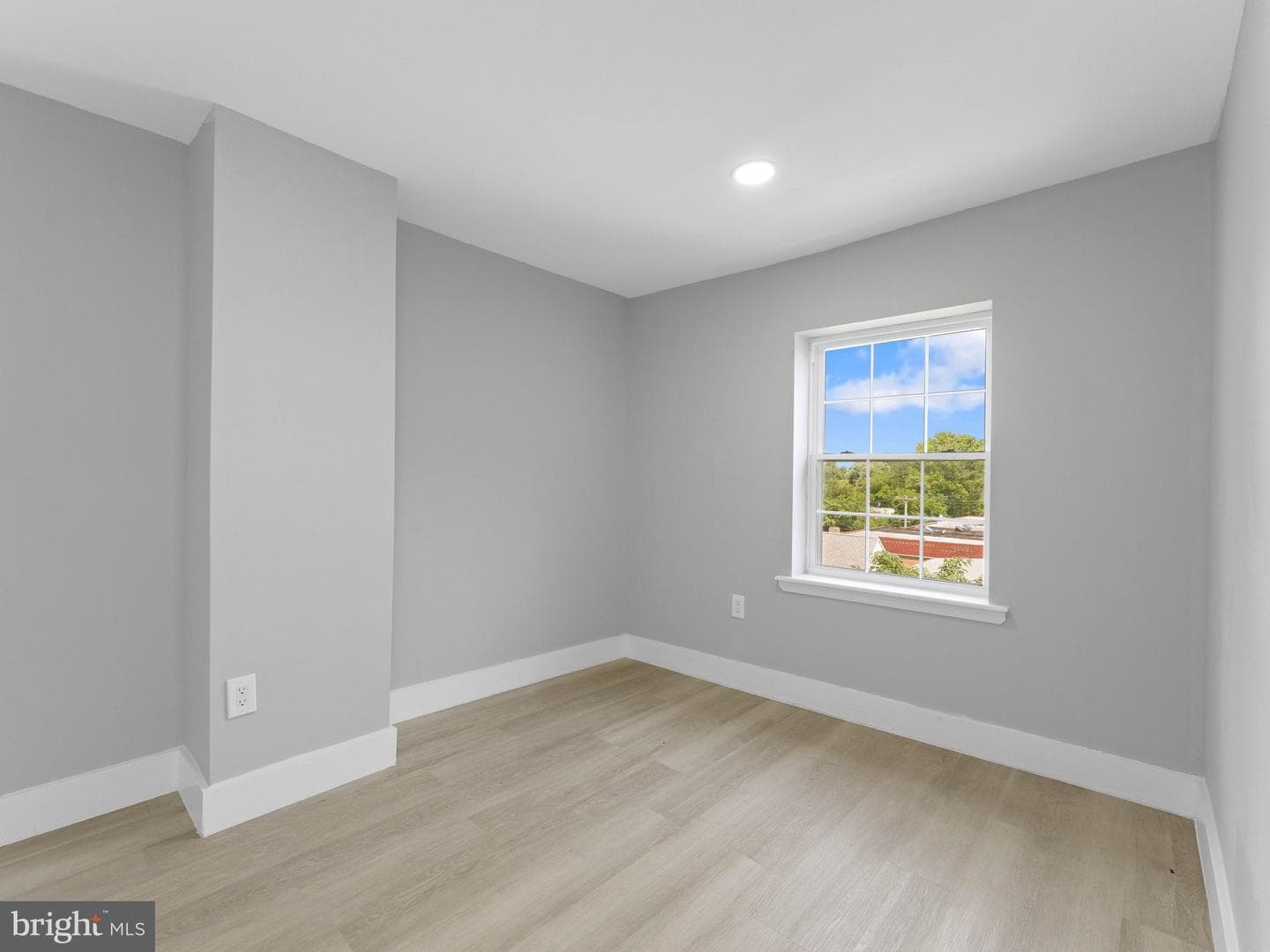 121 N 6th Street photo 19