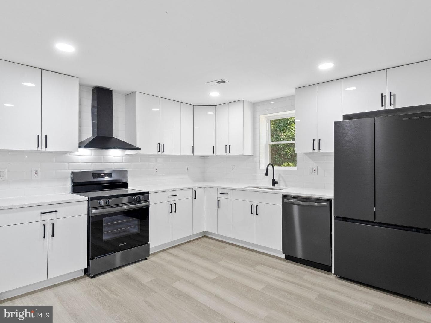 121 N 6th Street photo 5