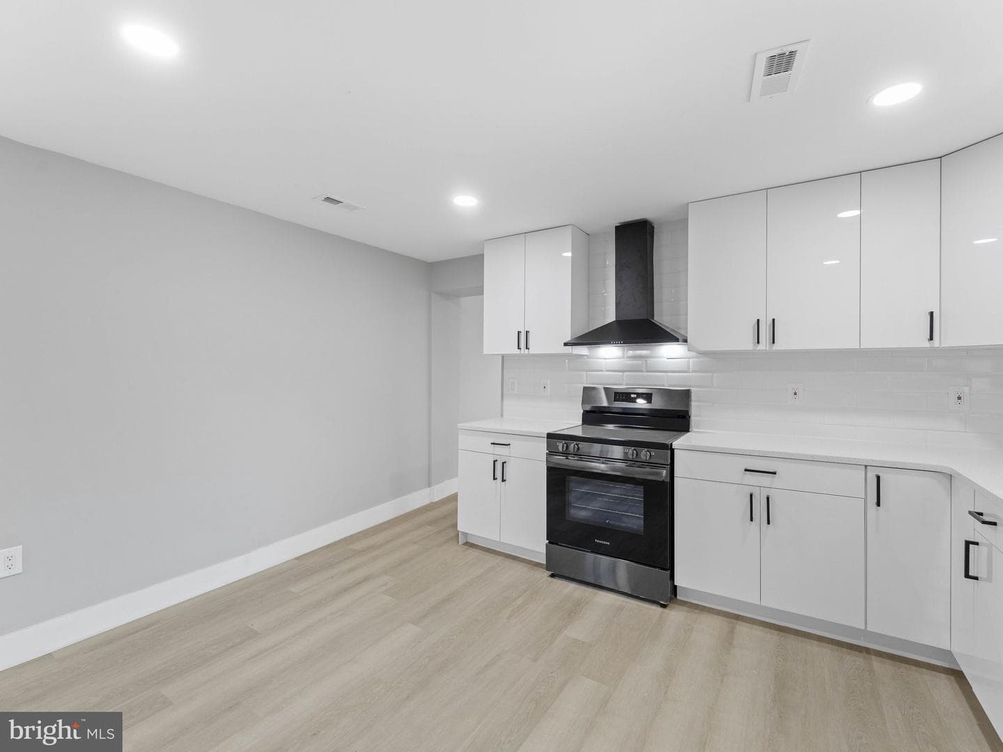 121 N 6th Street photo 6
