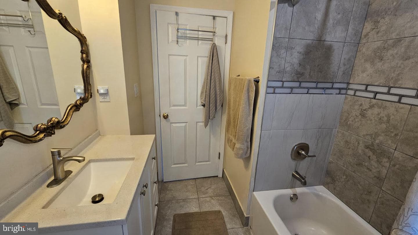 105 Scheivert Avenue photo 15