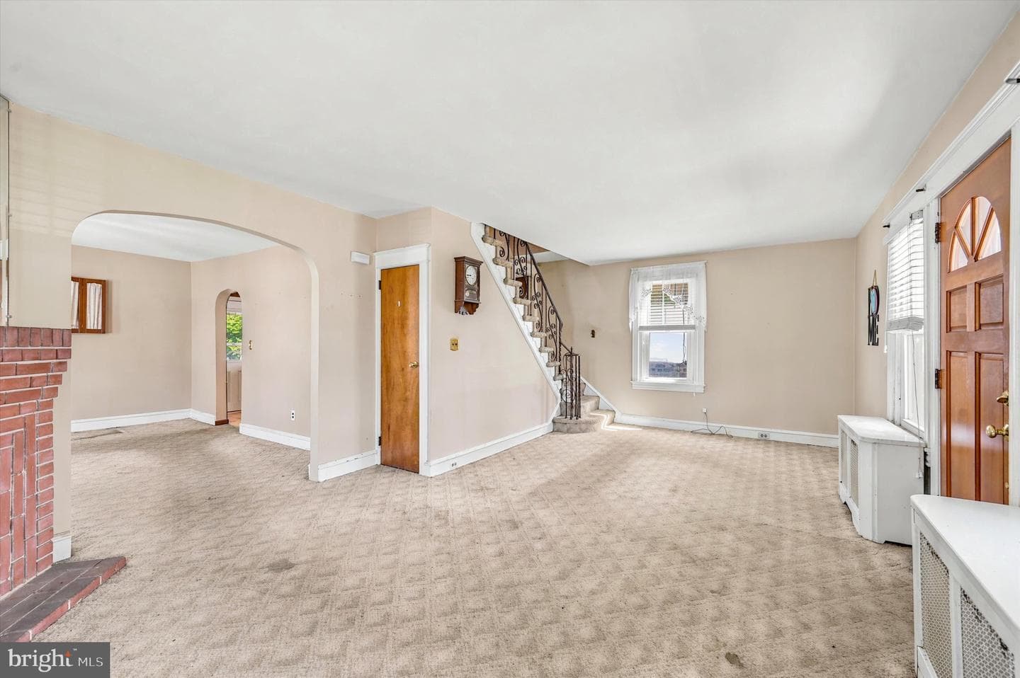 112 Ardmore Avenue photo 4
