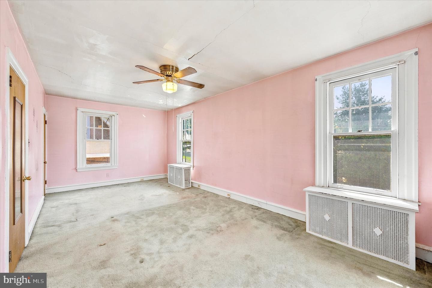 112 Ardmore Avenue photo 8