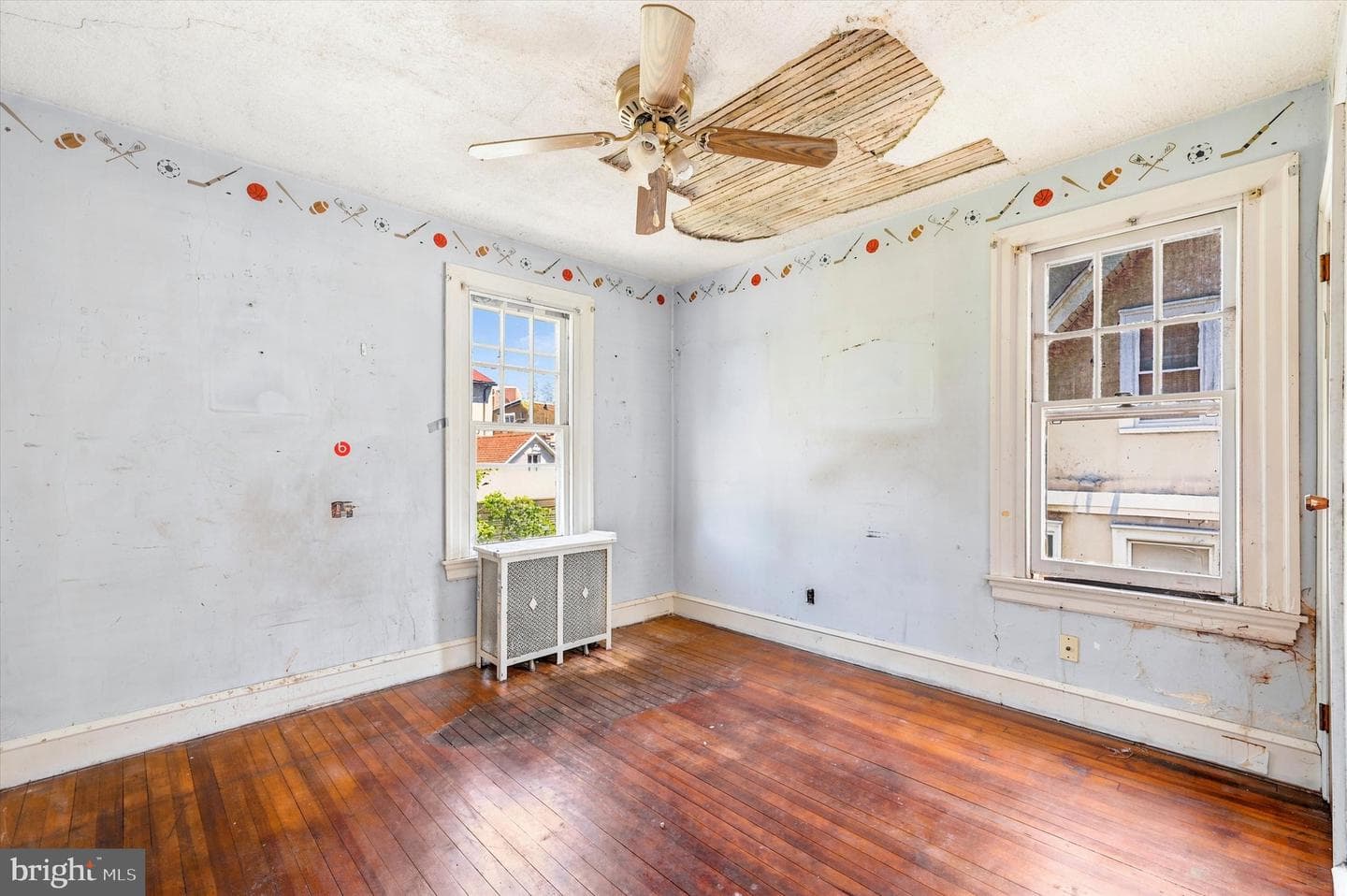 112 Ardmore Avenue photo 9