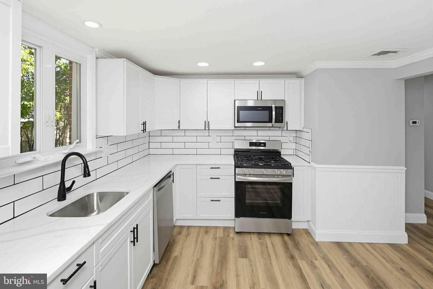 532 Lindsay Street photo 14