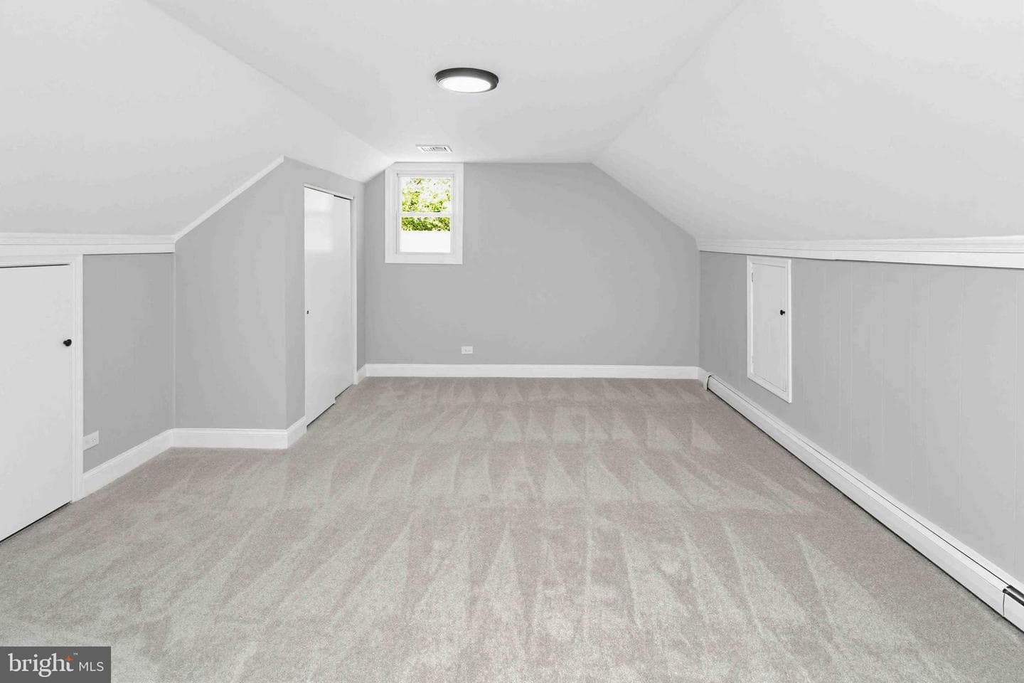 532 Lindsay Street photo 26