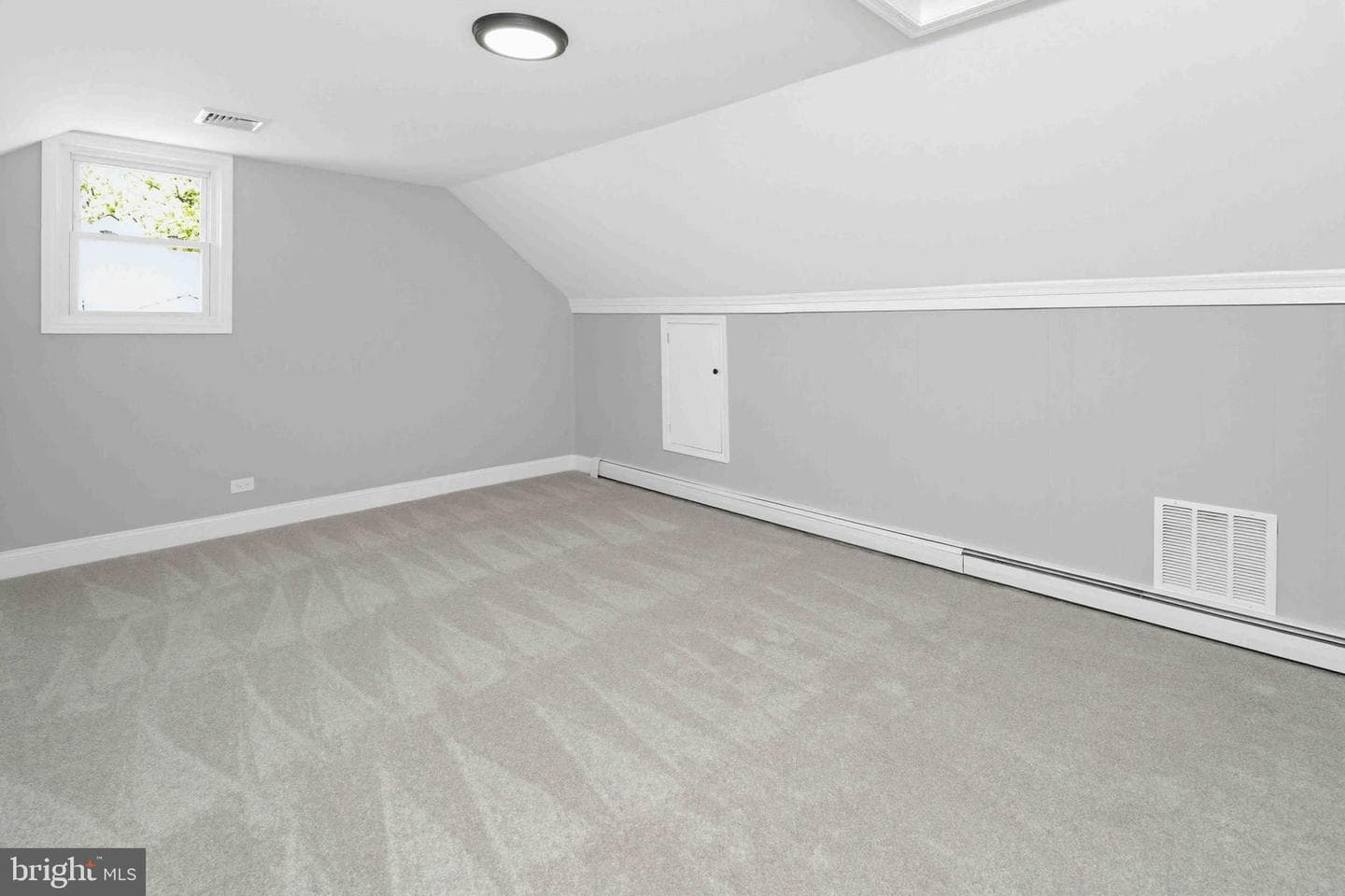 532 Lindsay Street photo 27