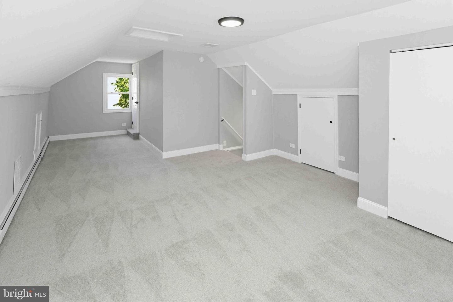 532 Lindsay Street photo 30