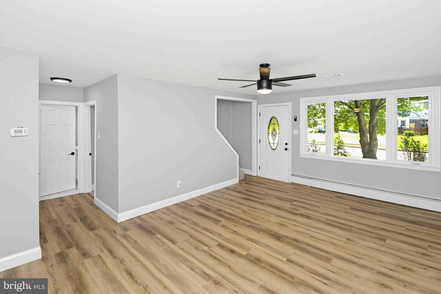 532 Lindsay Street photo 8