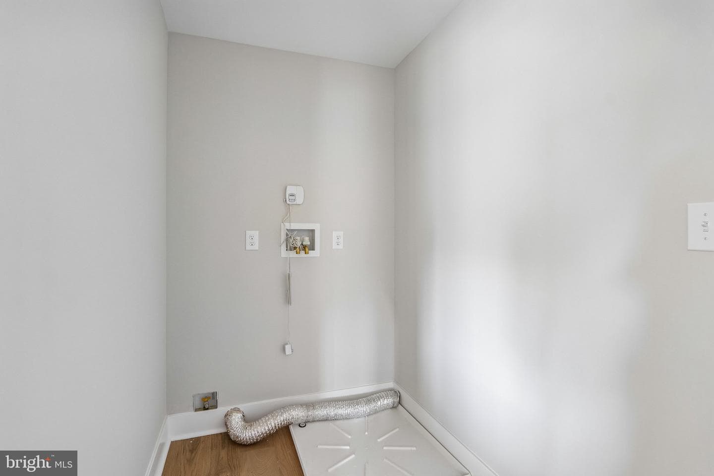 218 4th Avenue photo 23