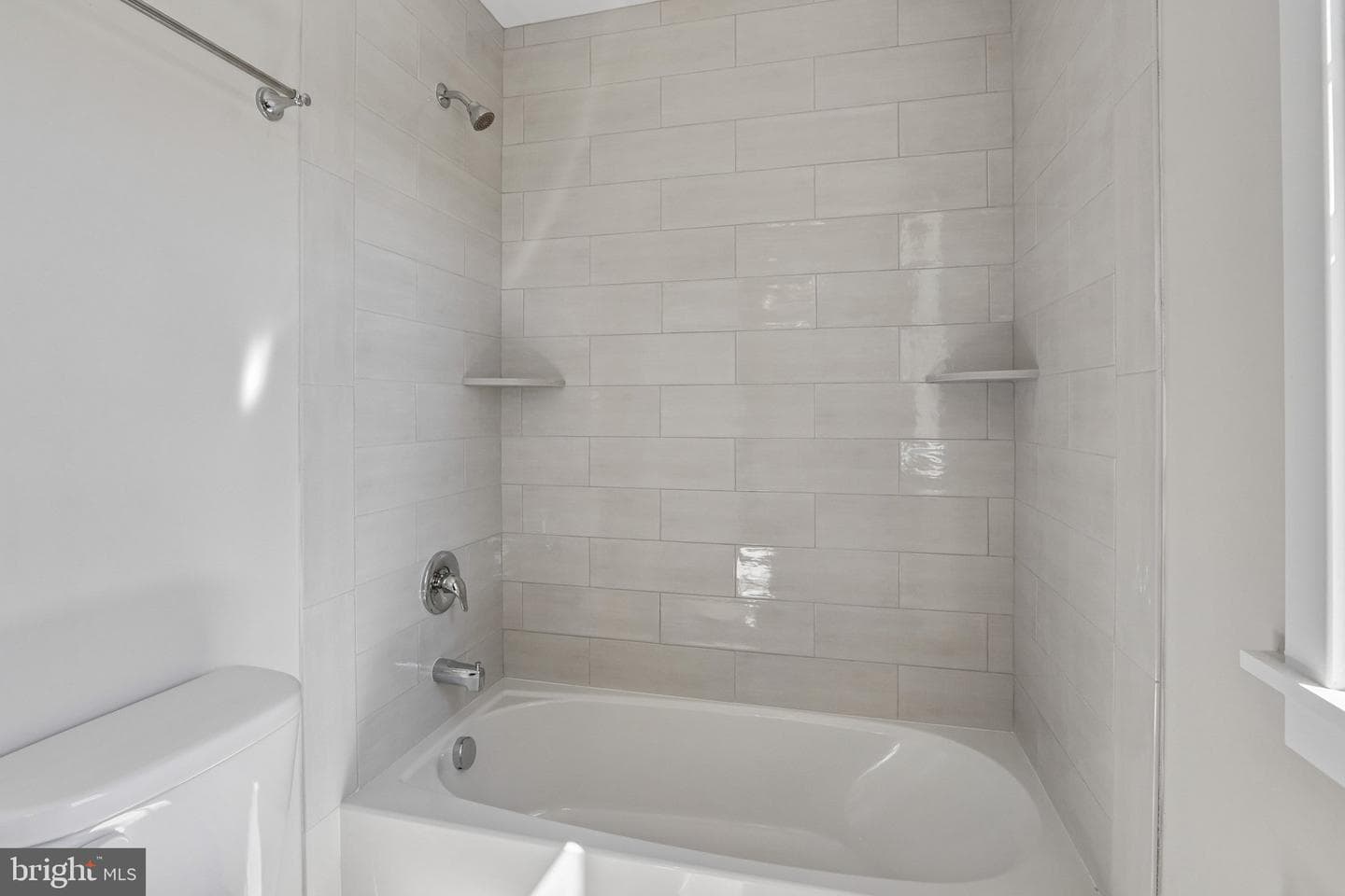 218 4th Avenue photo 39