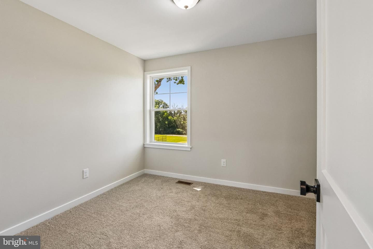 218 4th Avenue photo 40