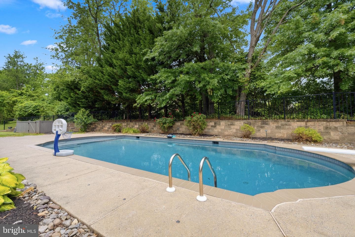 3219 Greystone photo 71