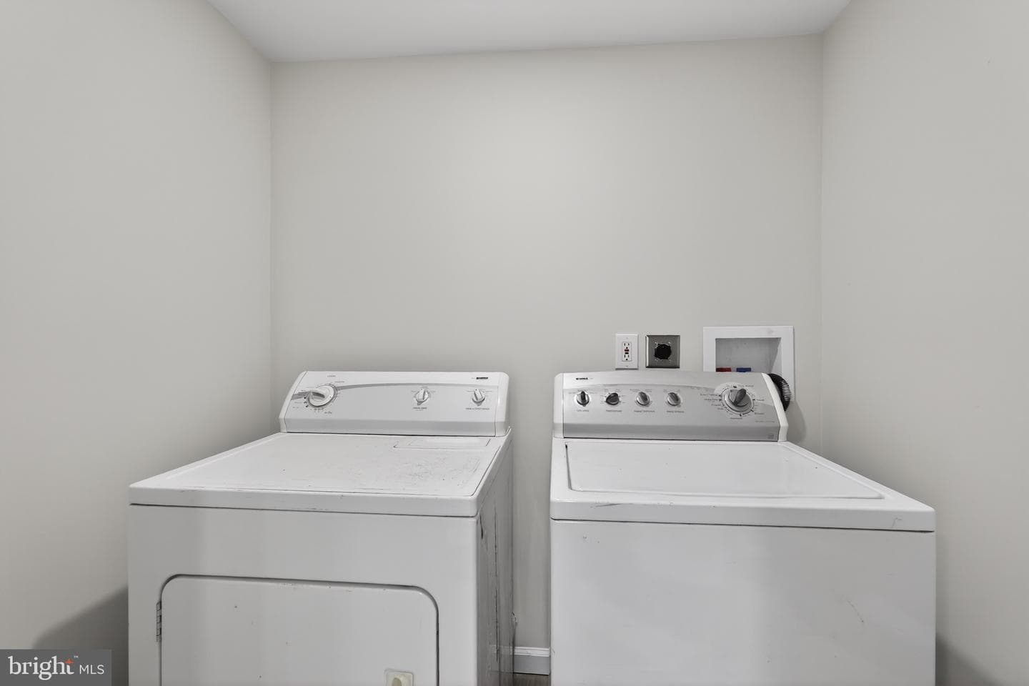 522 Taylor Avenue #437 photo 17