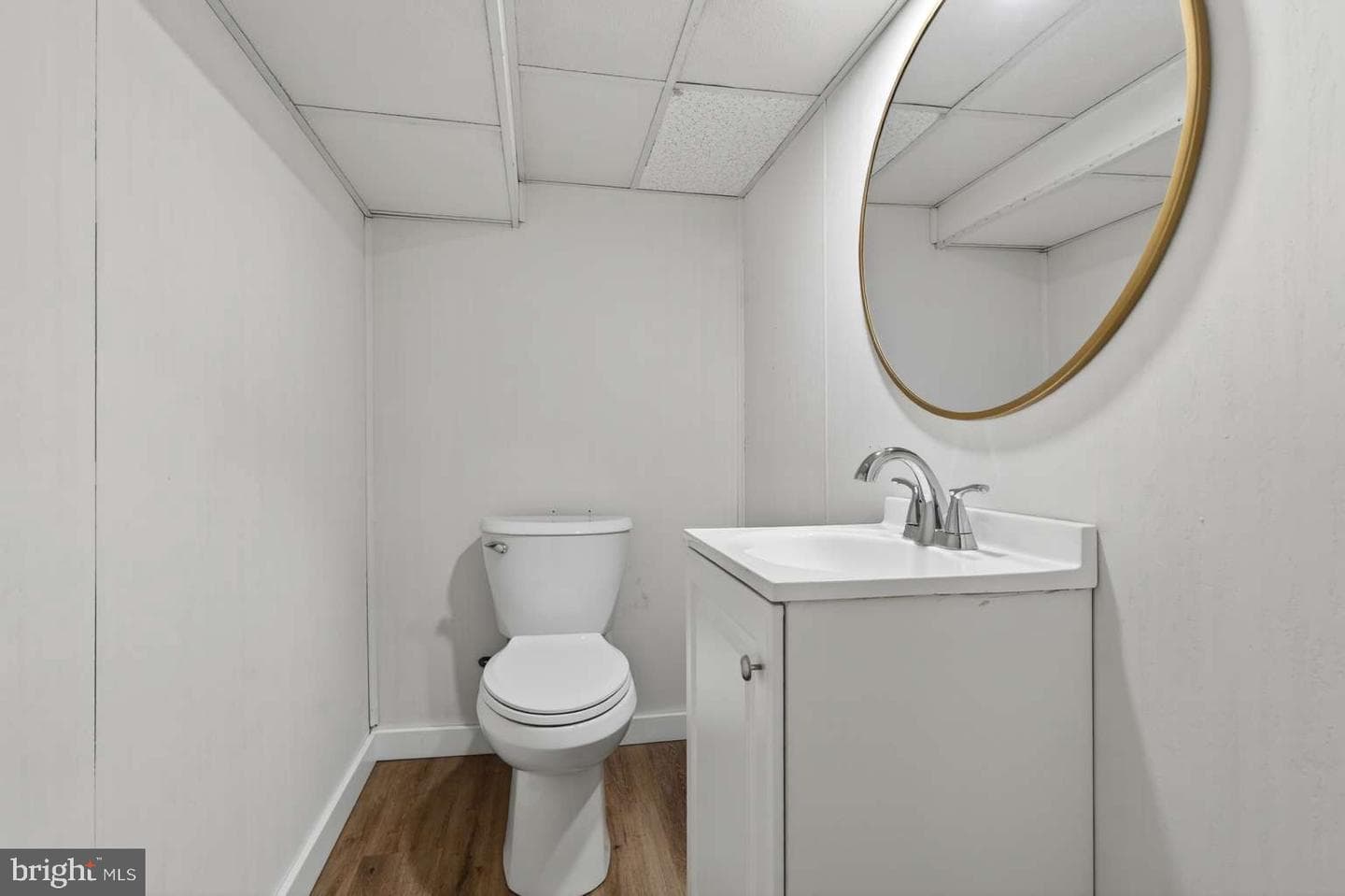 89 Saxer Avenue photo 20