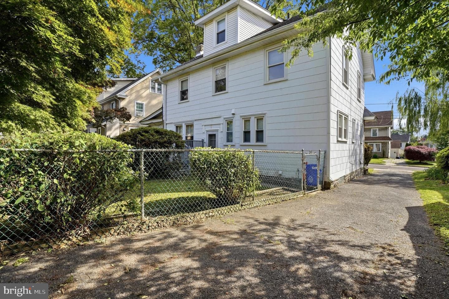 749 Concord Avenue photo 33