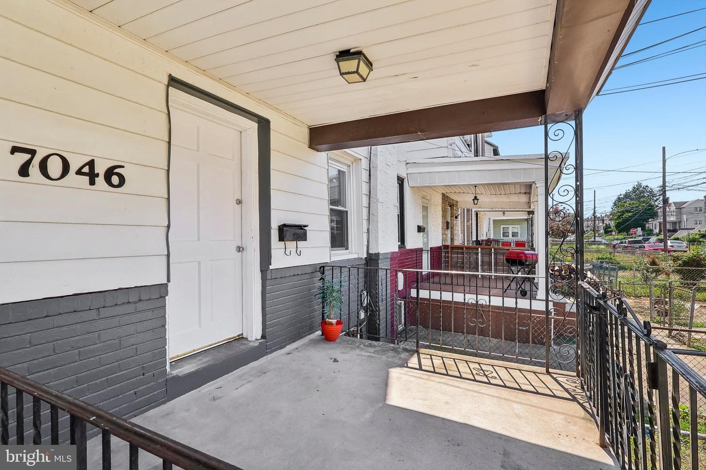 7046 Clover Lane photo 3
