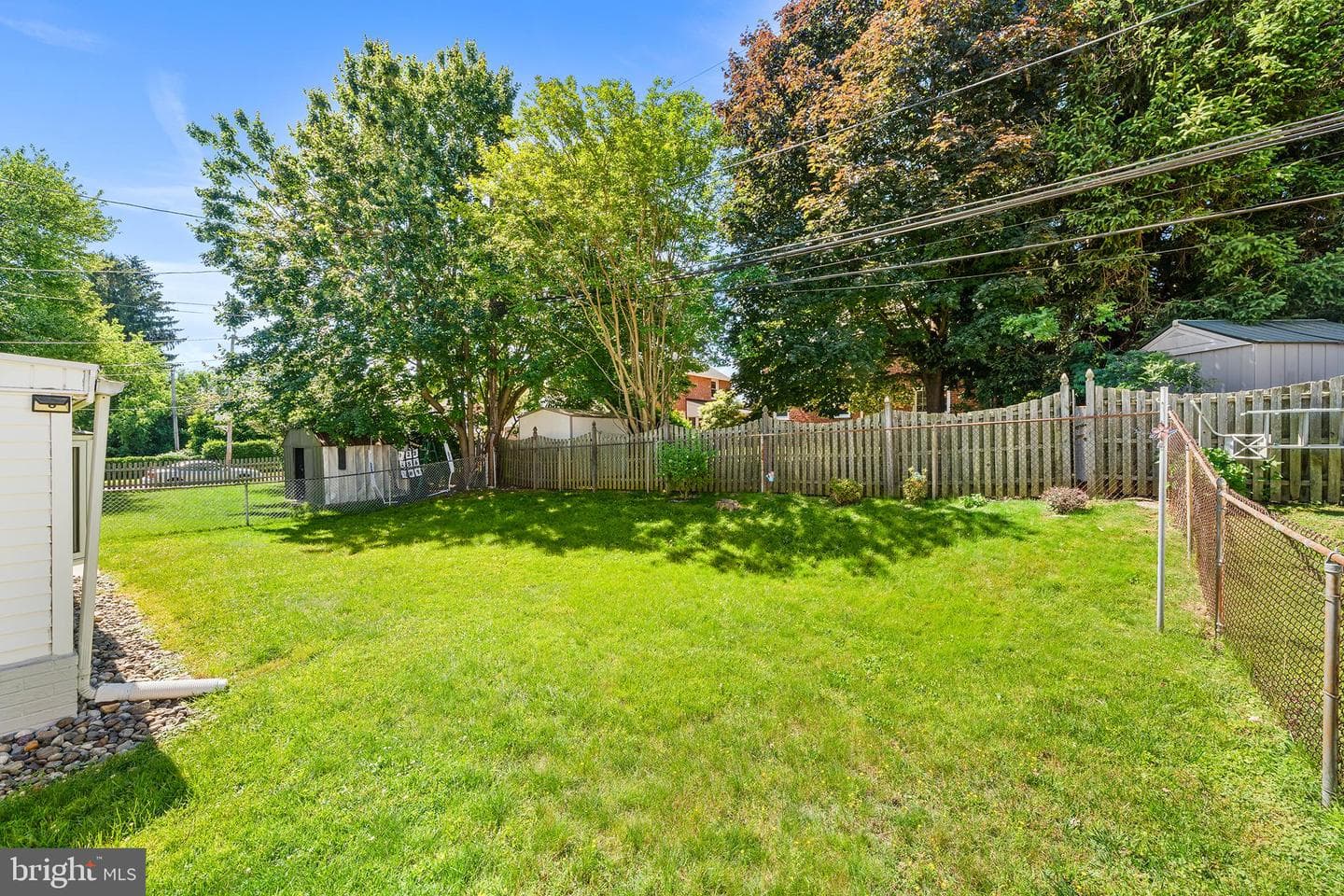 504 Lawrence Road photo 4