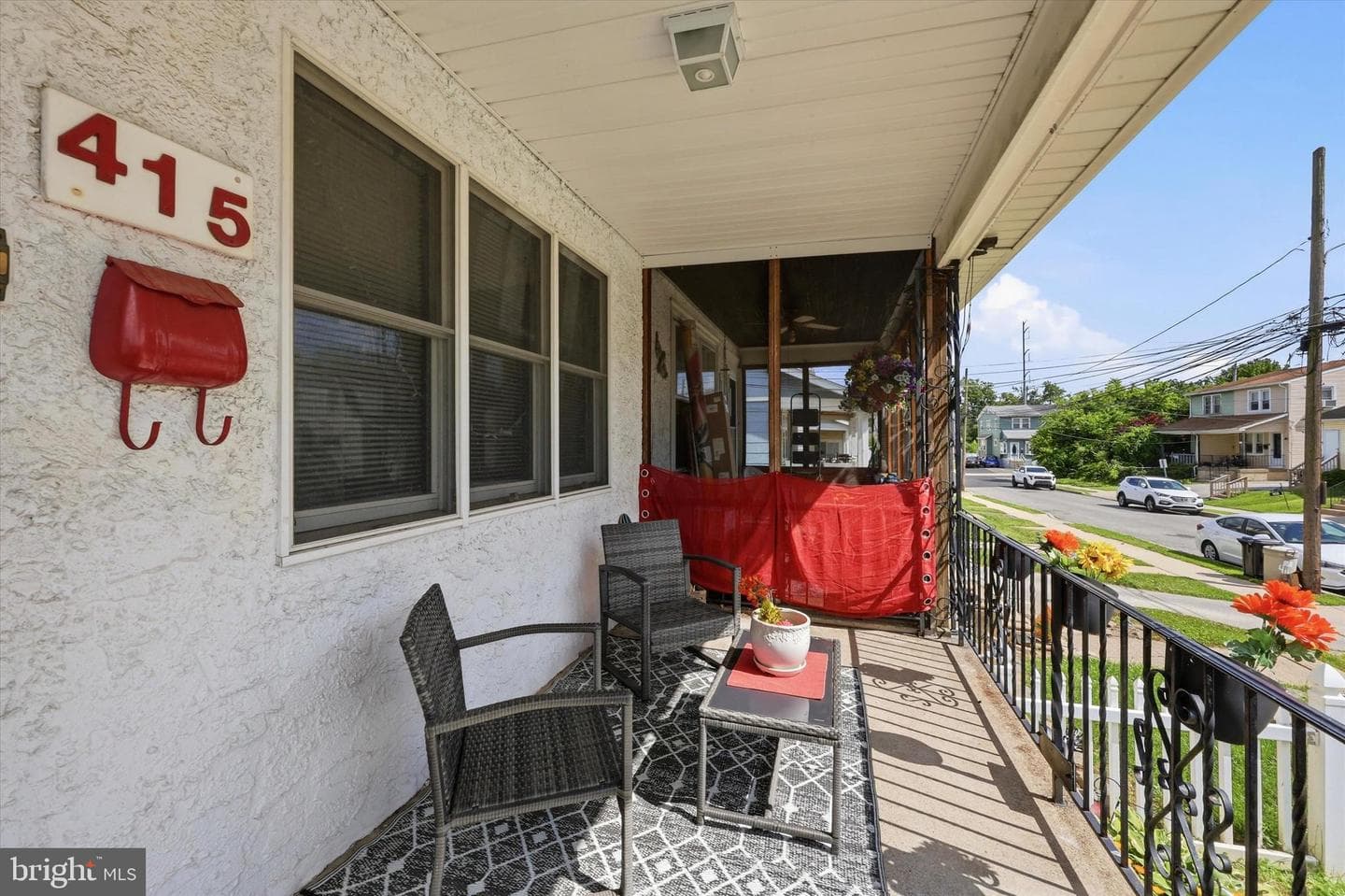 415 Custer Avenue photo 3