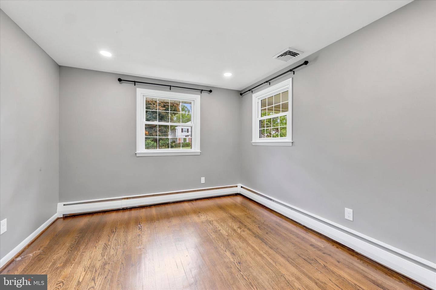 118 Deerfield Road photo 12