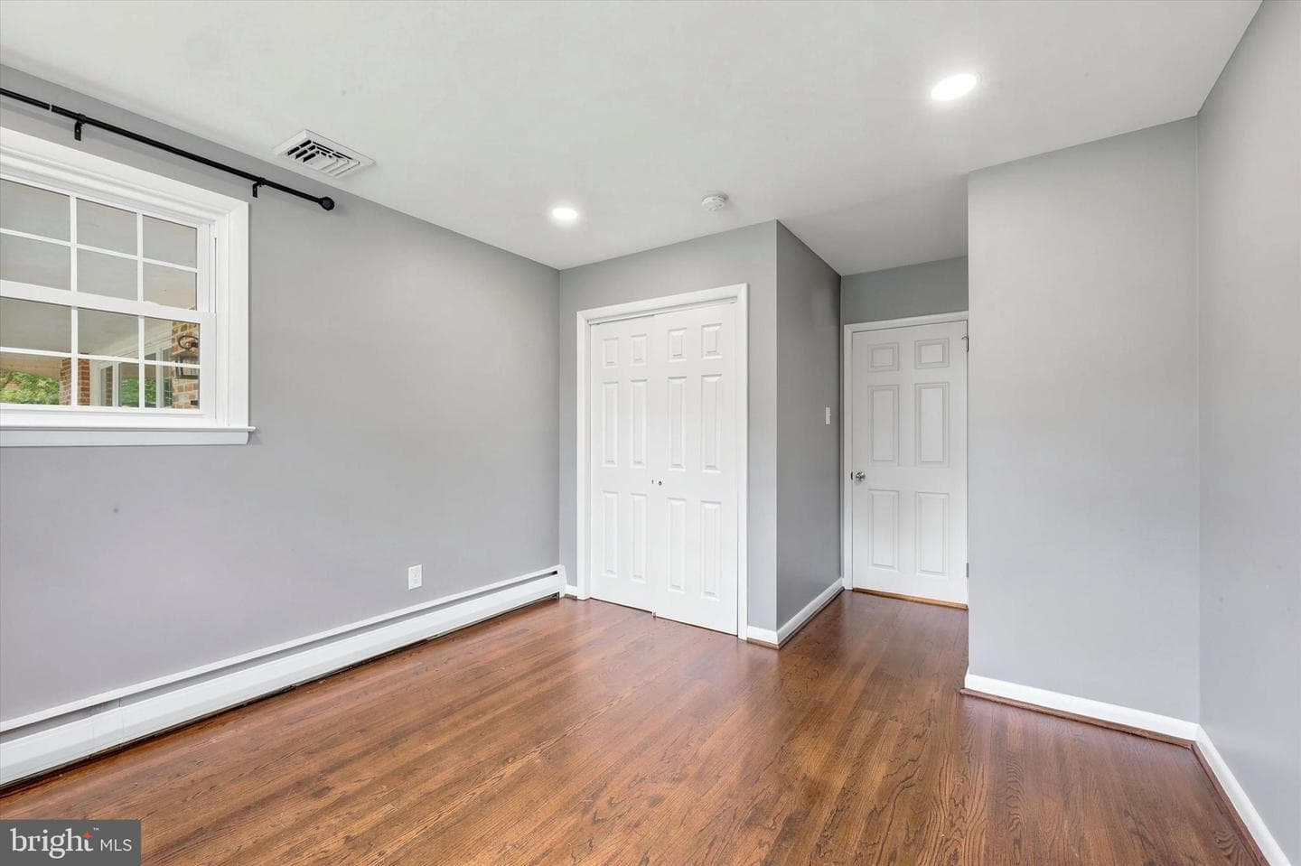 118 Deerfield Road photo 13