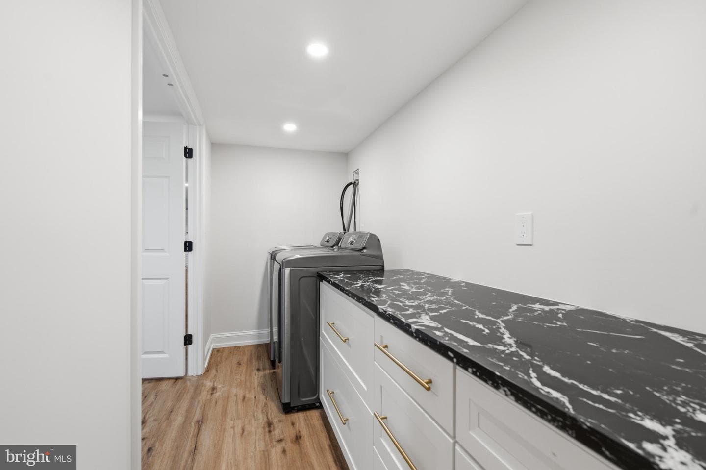 30 Meadowbrook Lane photo 29