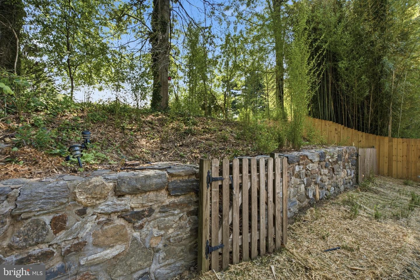 30 Meadowbrook Lane photo 34