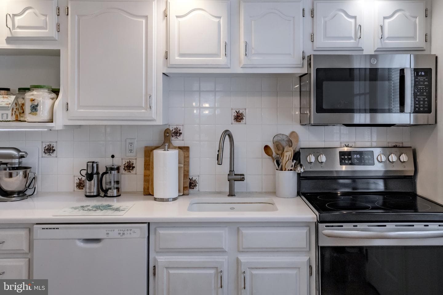 213 Oxford Hill Lane photo 17