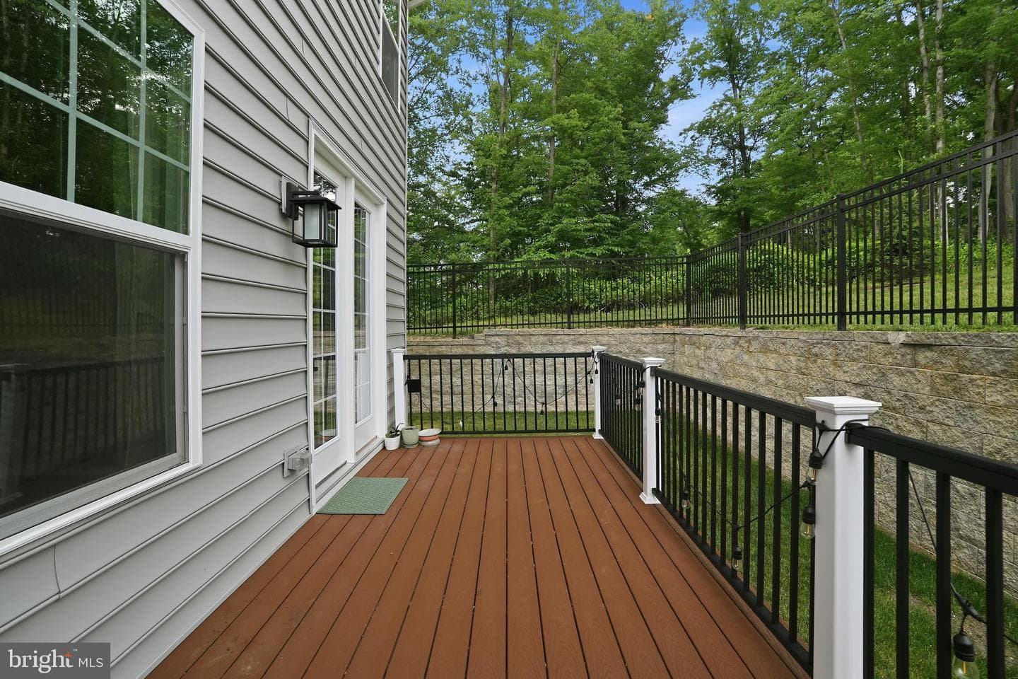 411 W Ponds Edge Drive photo 22