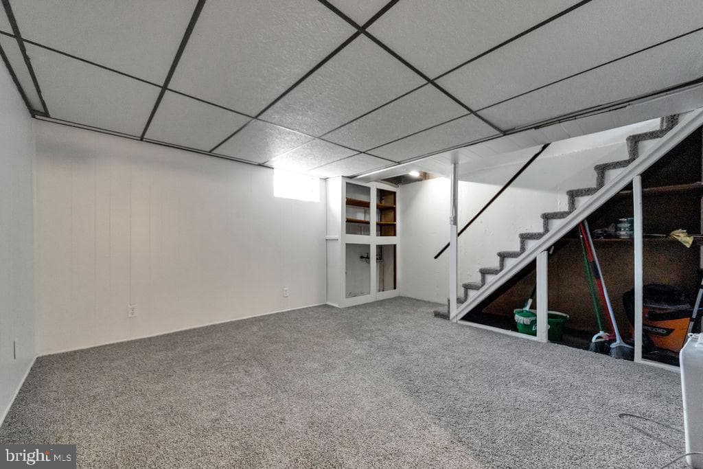 323 Spruce Street photo 11