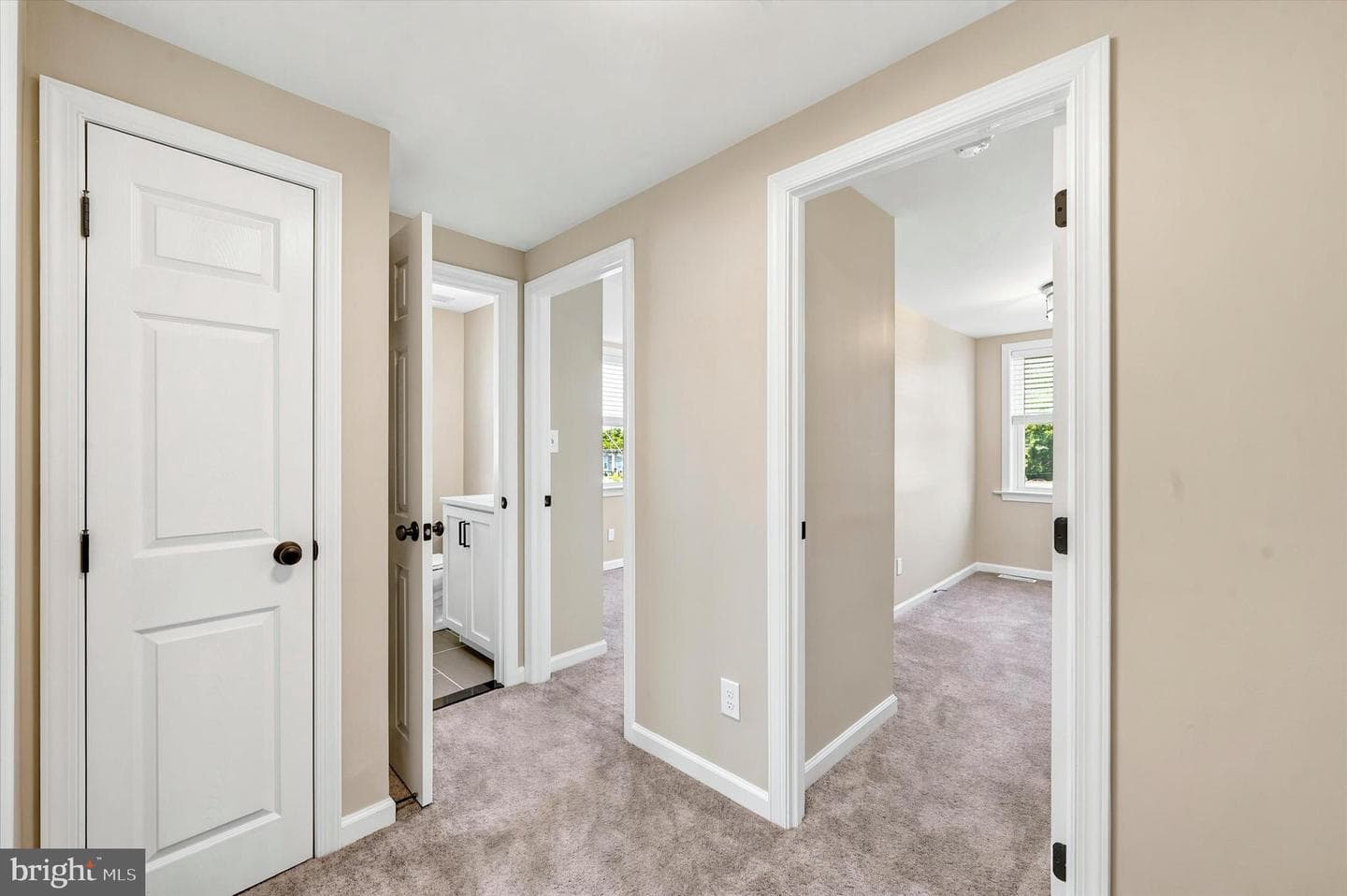 18 W Madison Avenue photo 18