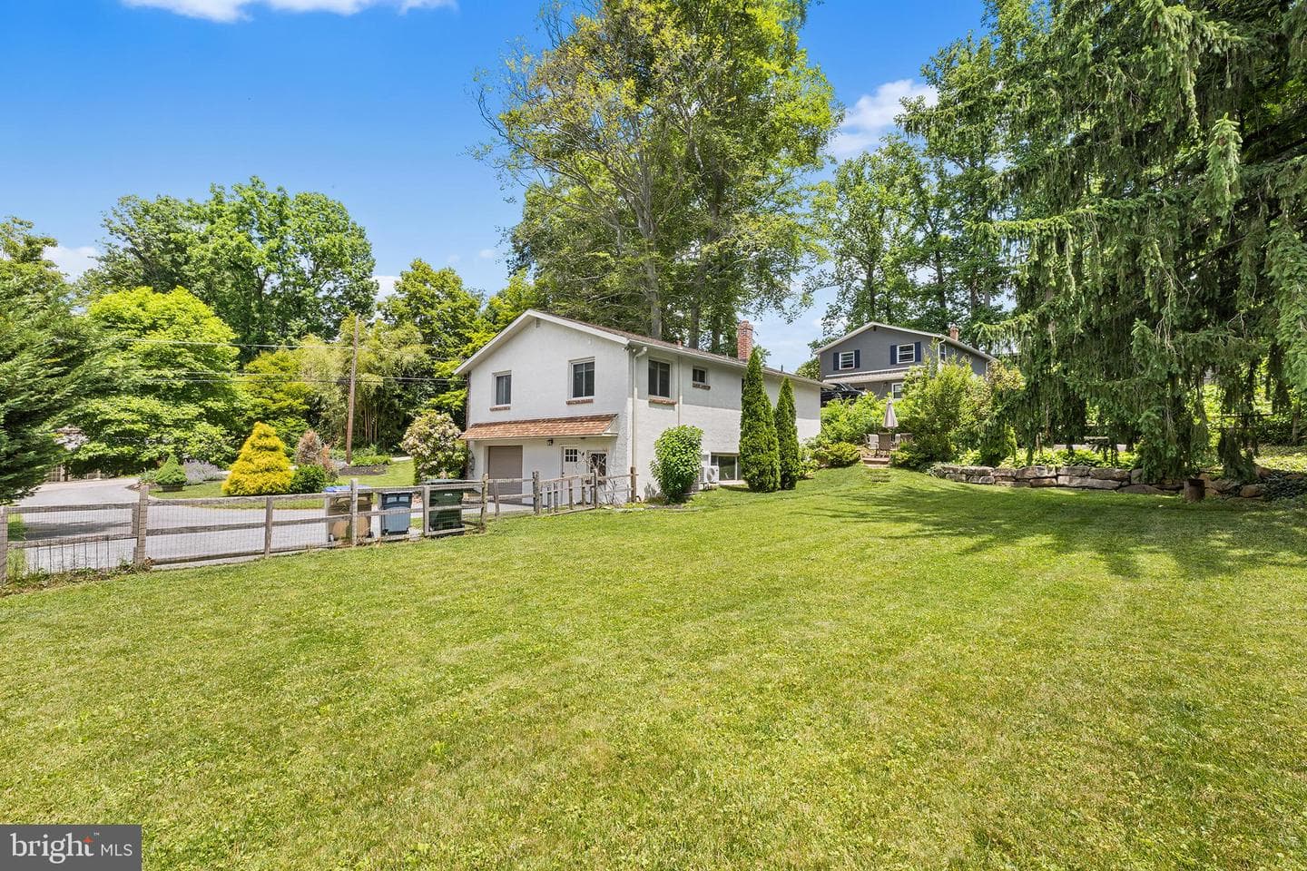217 Chestnut photo 4