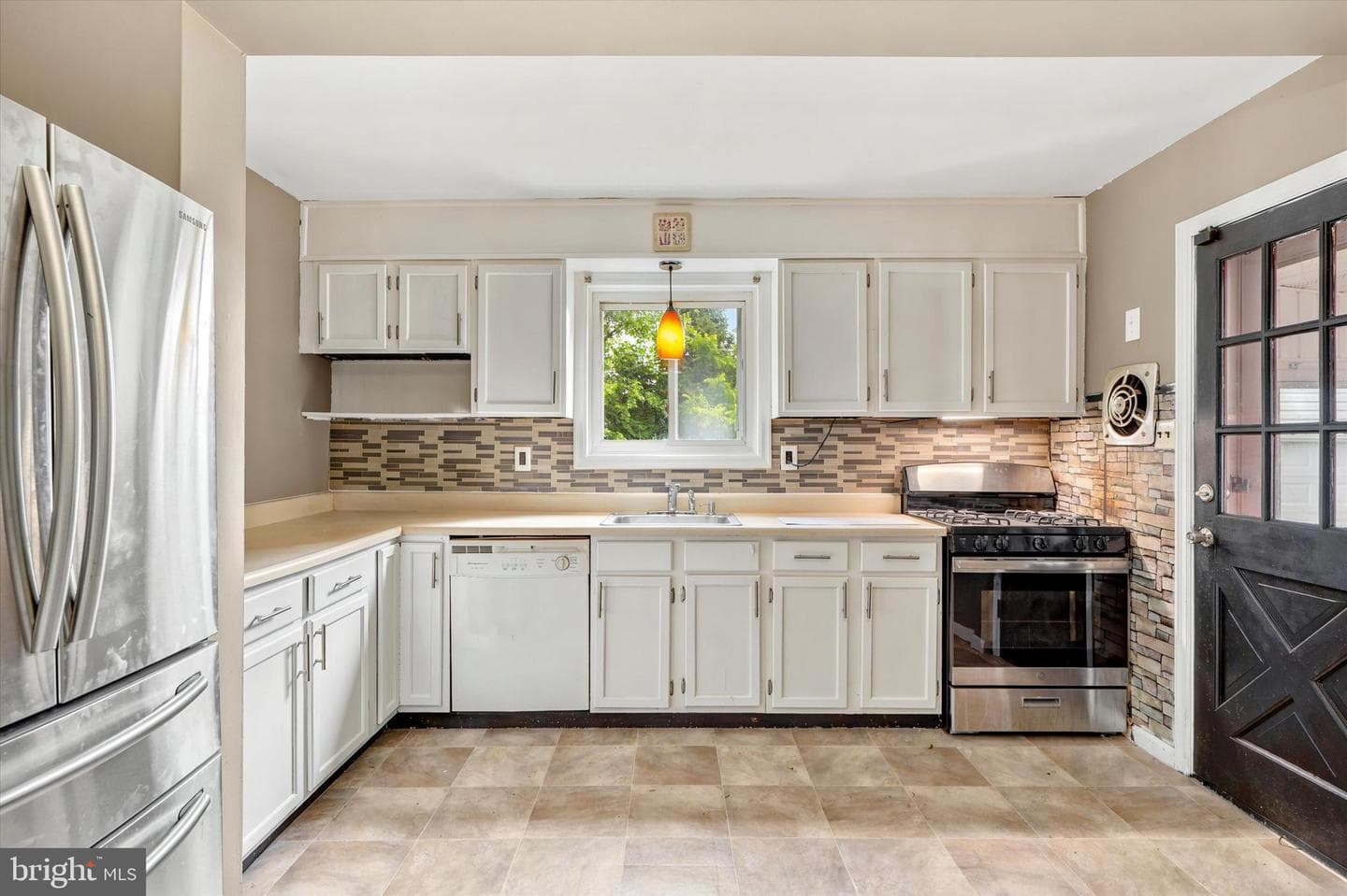 3773 Bridgewater Road photo 6
