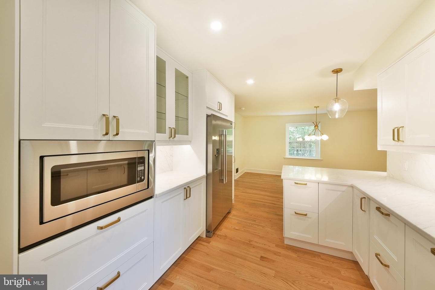 629 University Place photo 15