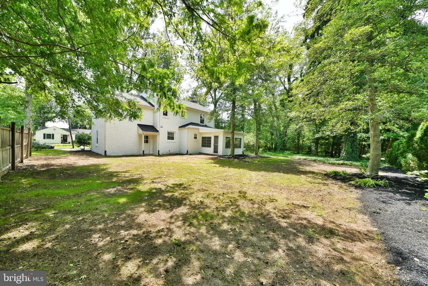 629 University Place photo 34