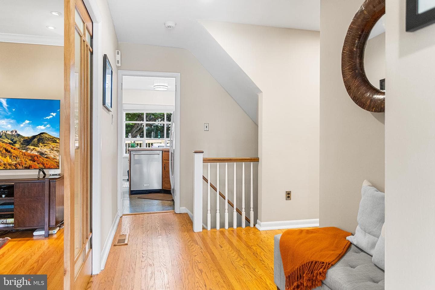 107 Snyder Lane photo 4
