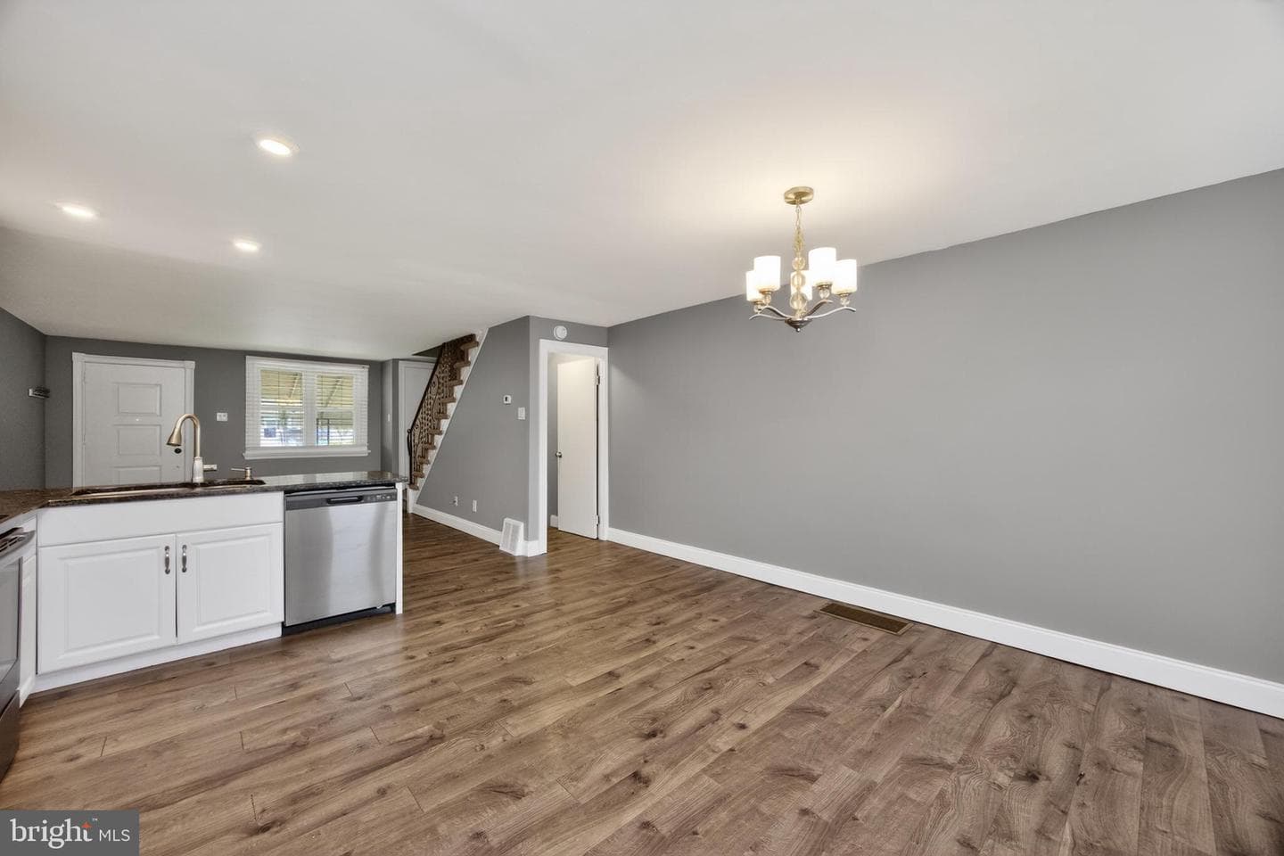 317 Westbrook Drive photo 5