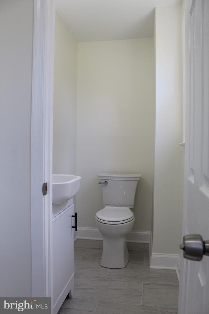 412 Roberta Avenue photo 7