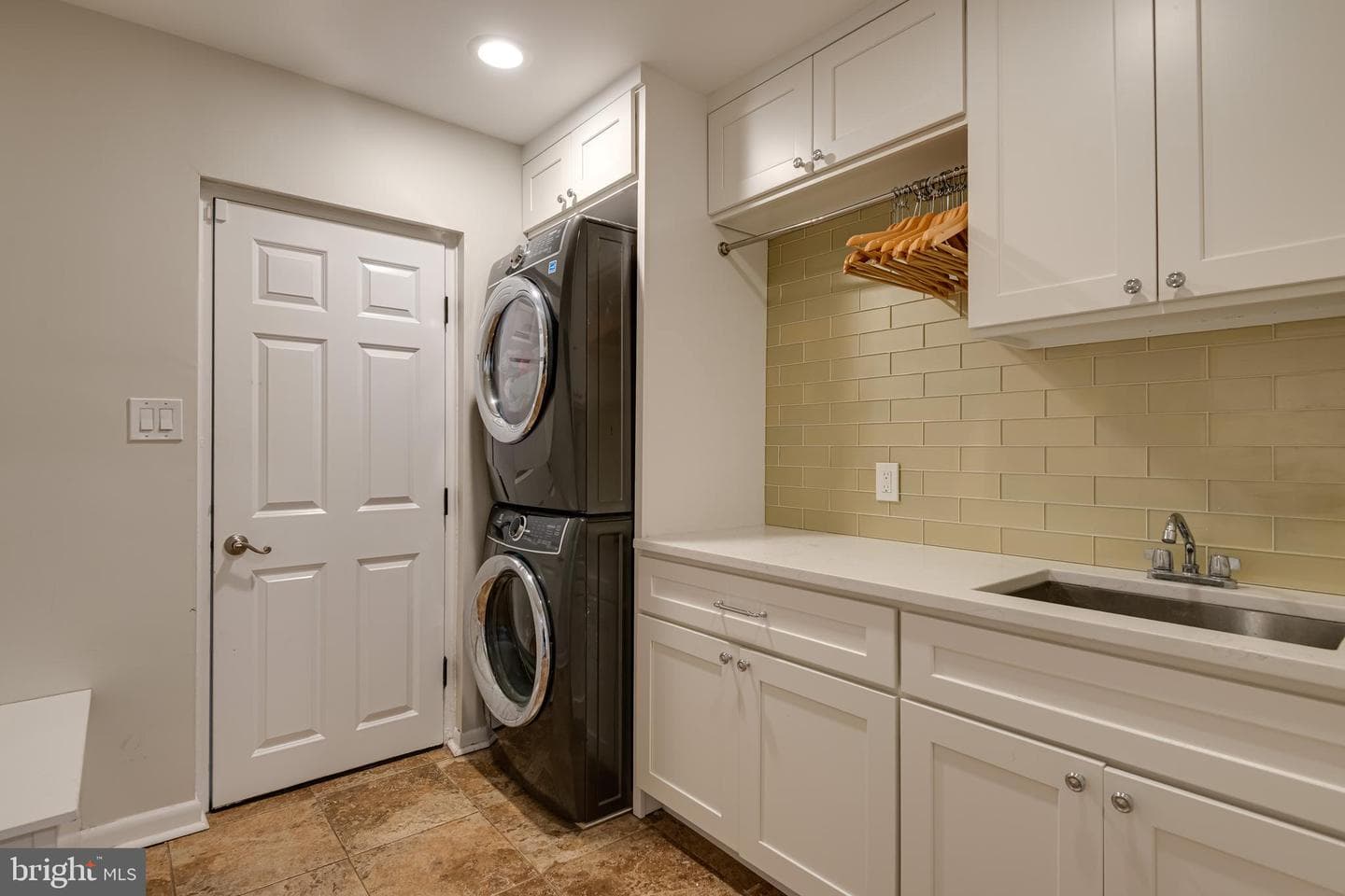 580 Sinkler Drive photo 33