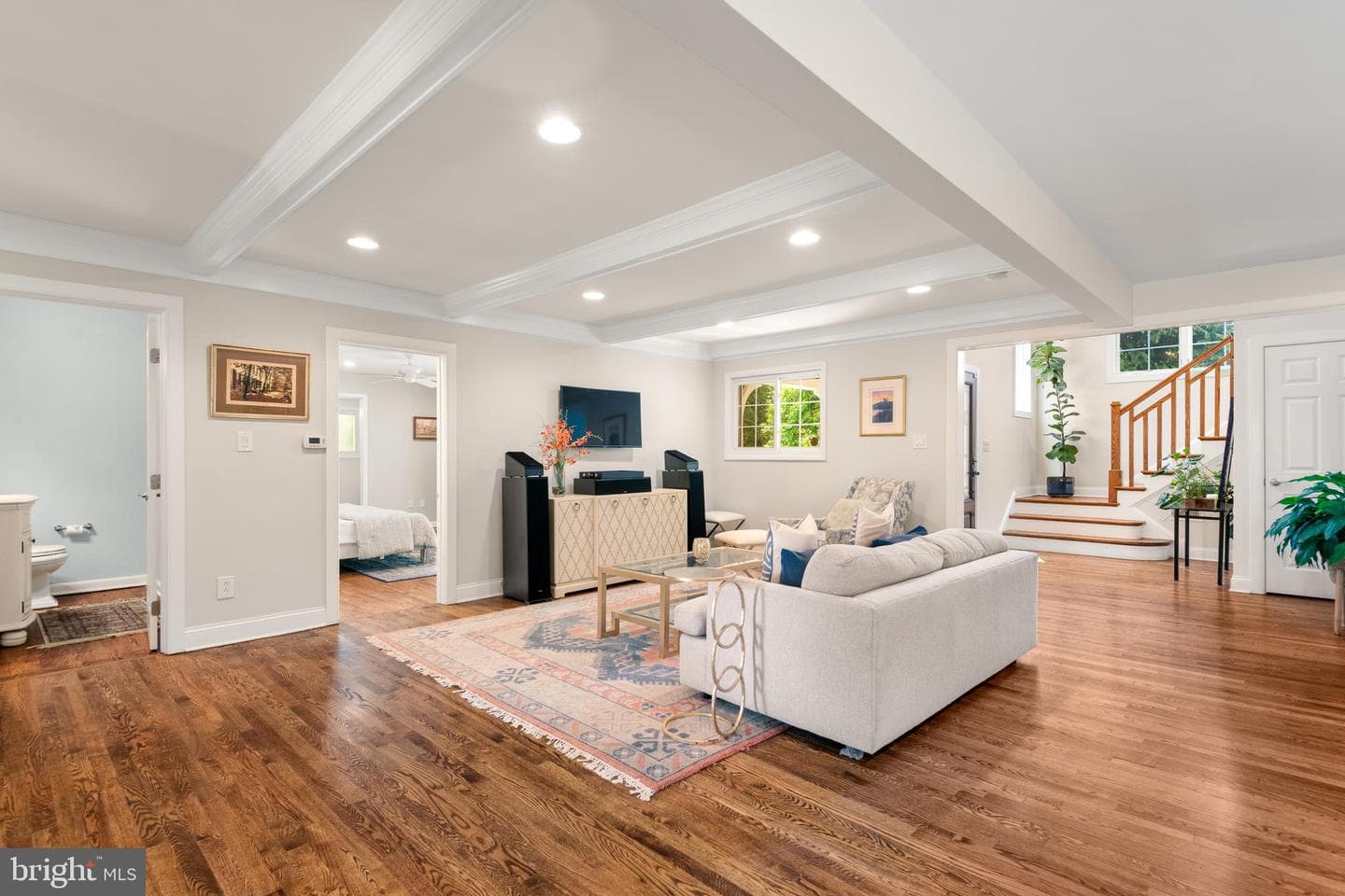 580 Sinkler Drive photo 6