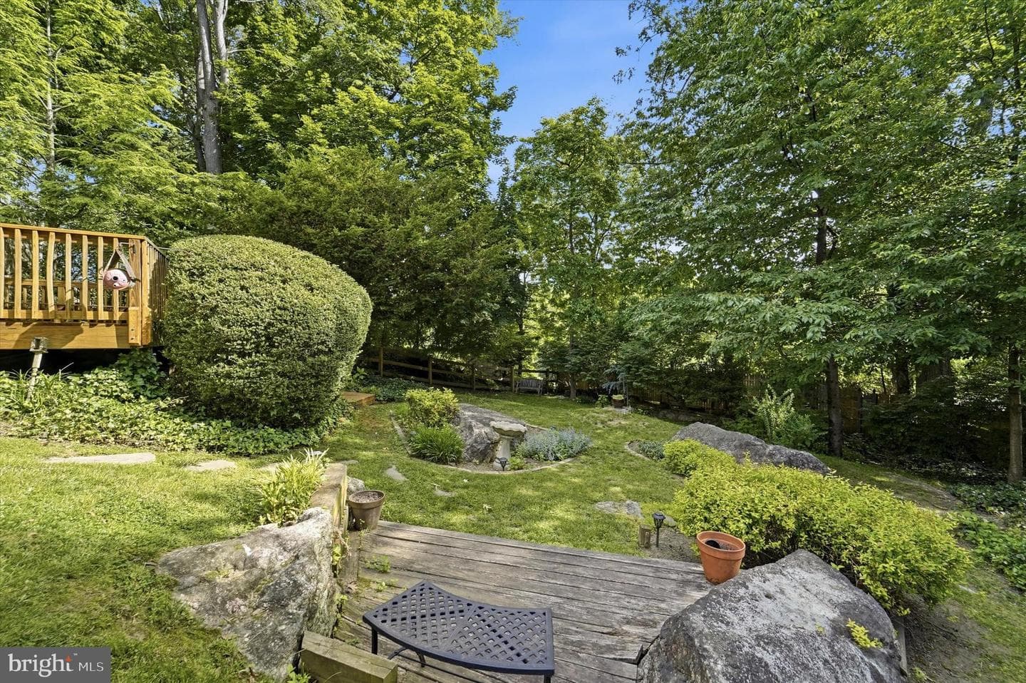 570 Strathmore Road photo 34