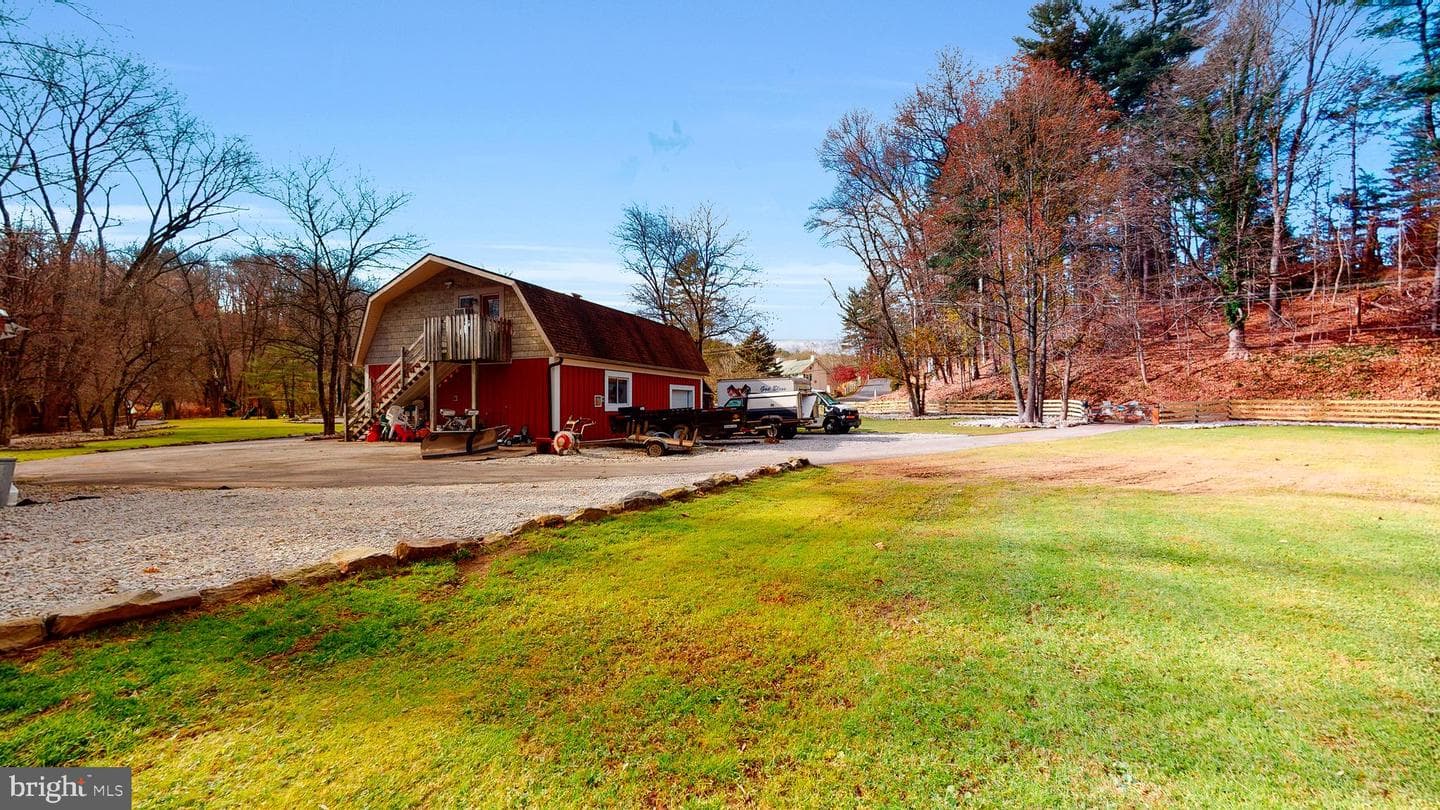 901 Crum Creek Rd photo 81