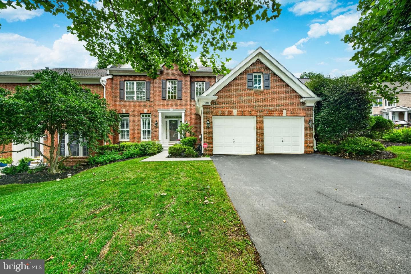 125 Camelot Lane photo 2